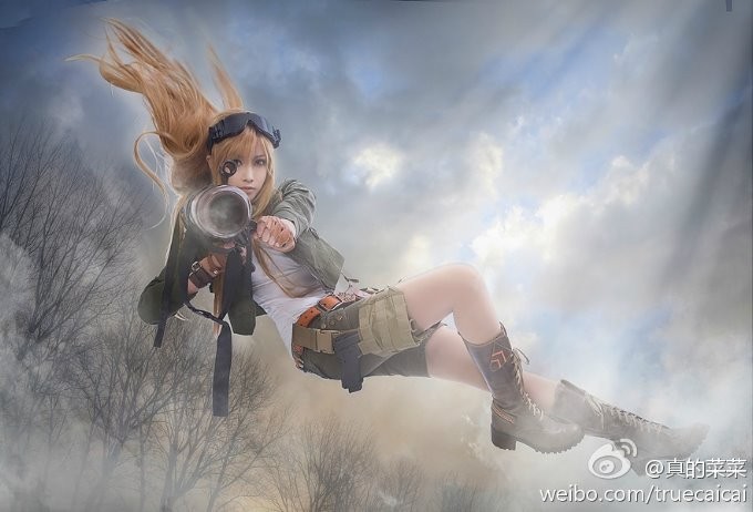 女神级中国coser「真的菜菜」 爆表魅力让众人想被她踩在脚下！