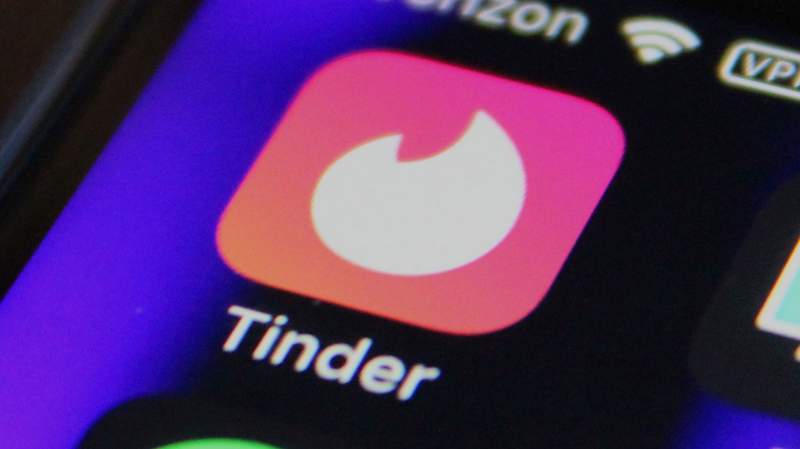 老婆出差寂寞Tinder约人 夫妻意外再次配对成功