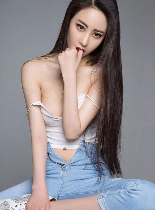 抽顶拉着头发当马骑 爬:拍戏的时辰假戏真做了h