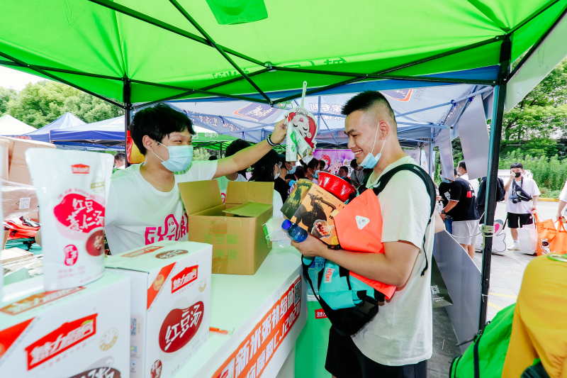 2020ChinaJoy福利“种草”趣相聚 盛趣游戏首日迎来人气热浪