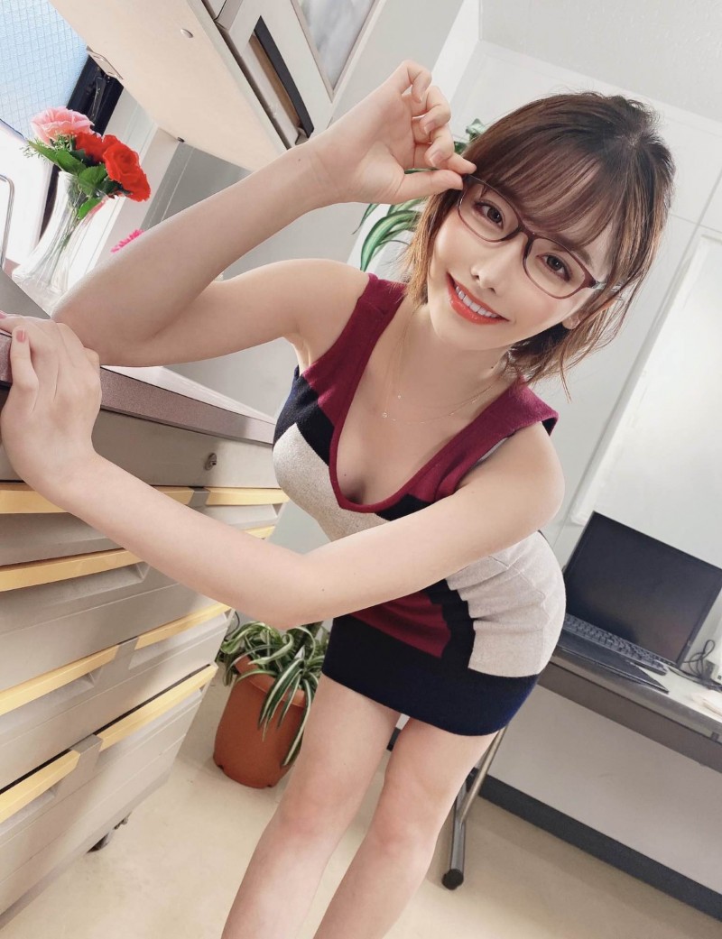 PRED-218:淫荡的吞吐,欲望的骑乘,仿佛任何男人都会被女神深田咏美榨干一般! 【捕鱼王】PRED-218:淫荡的吞吐,欲望的骑乘,仿佛任何男人都会被女神深田咏美榨干一般!