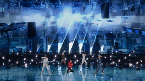 【捕鱼王】跨次元合作曲《镜城》首发亮相，无限王者团x宋茜跨越虚实，冲破想象！