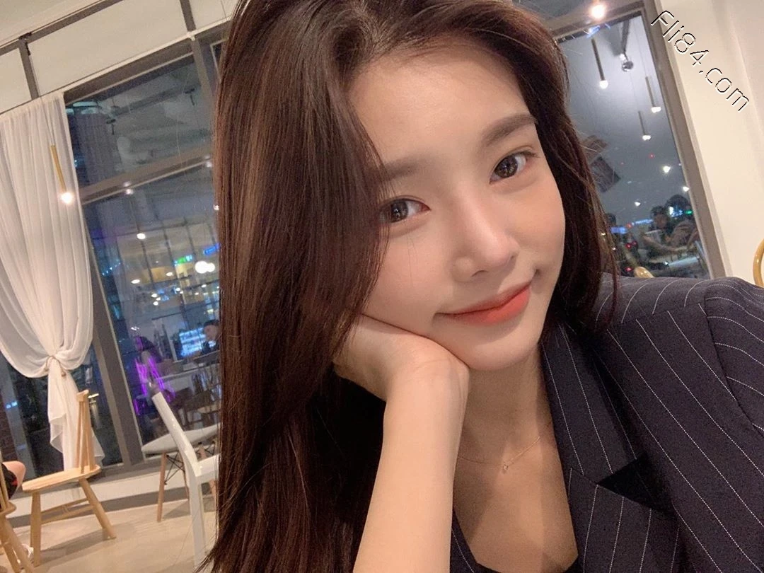 意外发现的韩国小清新正妹yulleda，仙女气质甜美笑容完全不输其他网红！