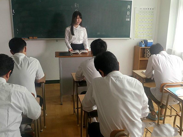 巨乳尤物ADN-192: 女教师的秘密,裸体彩绘完再啪啪啪,新任G奶女教师あかぎ碧被美术老师硬上 【捕鱼王】巨乳尤物ADN-192: 女教师的秘密,裸体彩绘完再啪啪啪,新任G奶女教师あかぎ碧被美术老师硬上