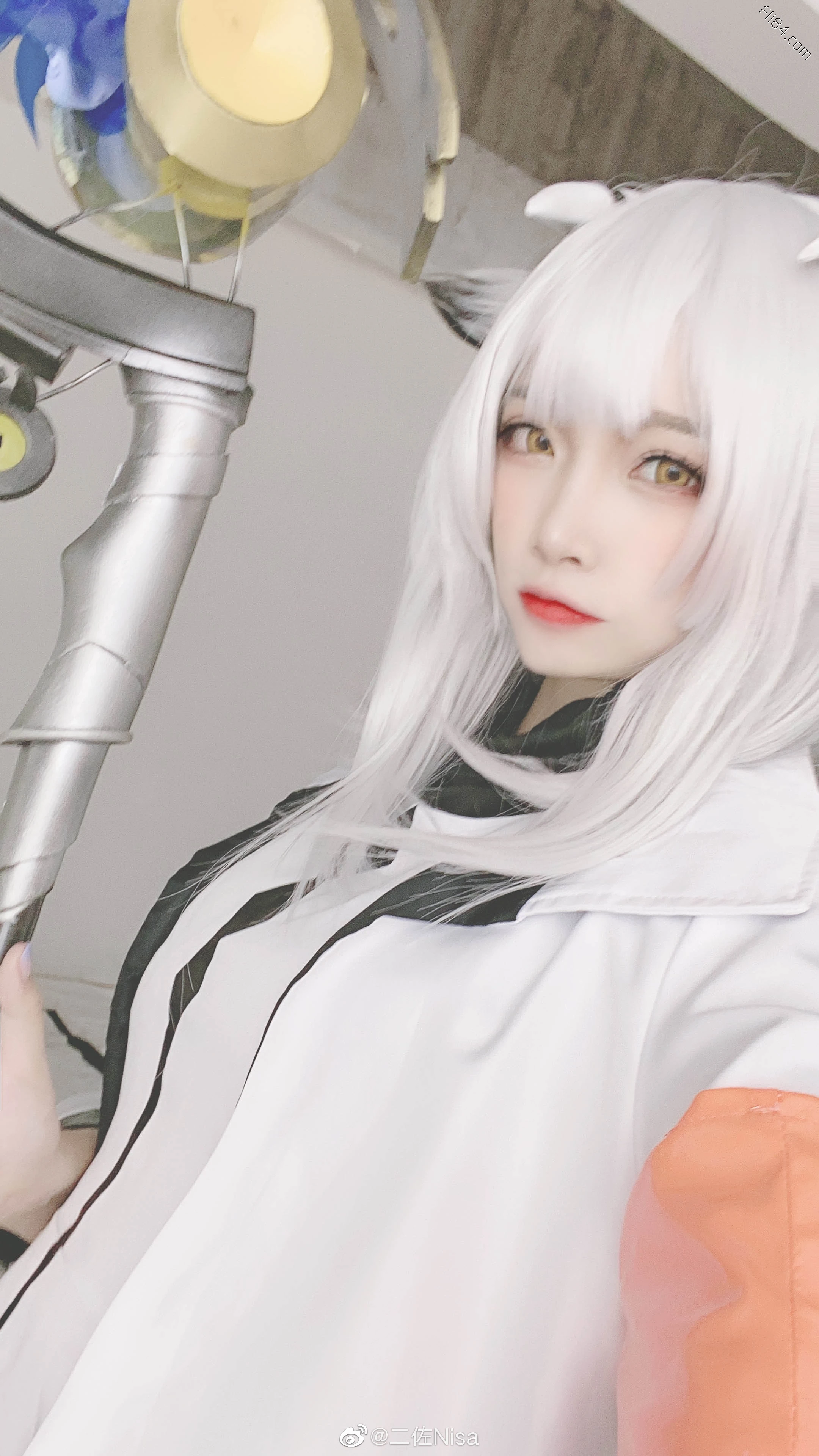 Coser“二佐Nisa”长相可爱喜欢尝试爆乳拍摄，喜欢解锁新造型！