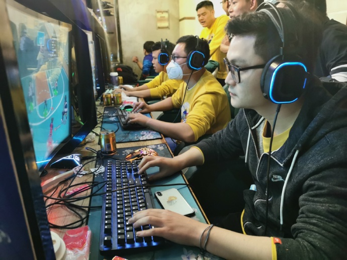 【捕鱼王】《街头篮球》SFSA总决赛巡礼:重庆冠军区王者归来