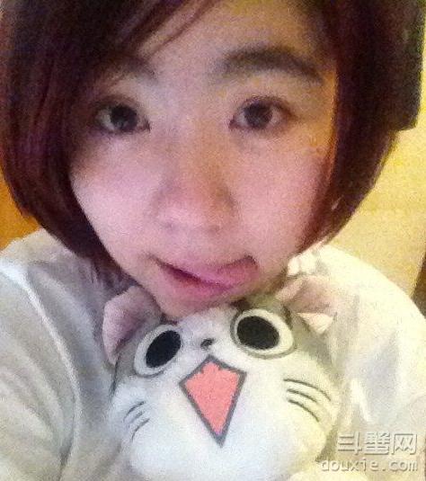 《lol》王越4p陪睡丑闻事件 为当队长多次陪睡