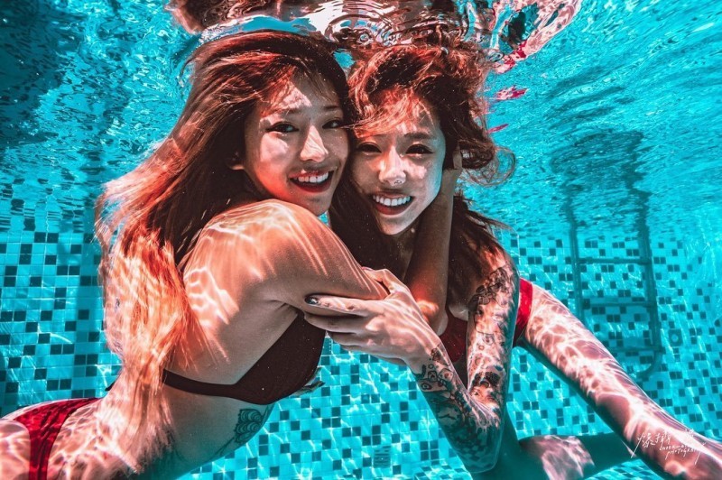 【捕鱼王】潜水教练「柔e」人鱼公主姿态好优雅水底下的火辣身材太性感