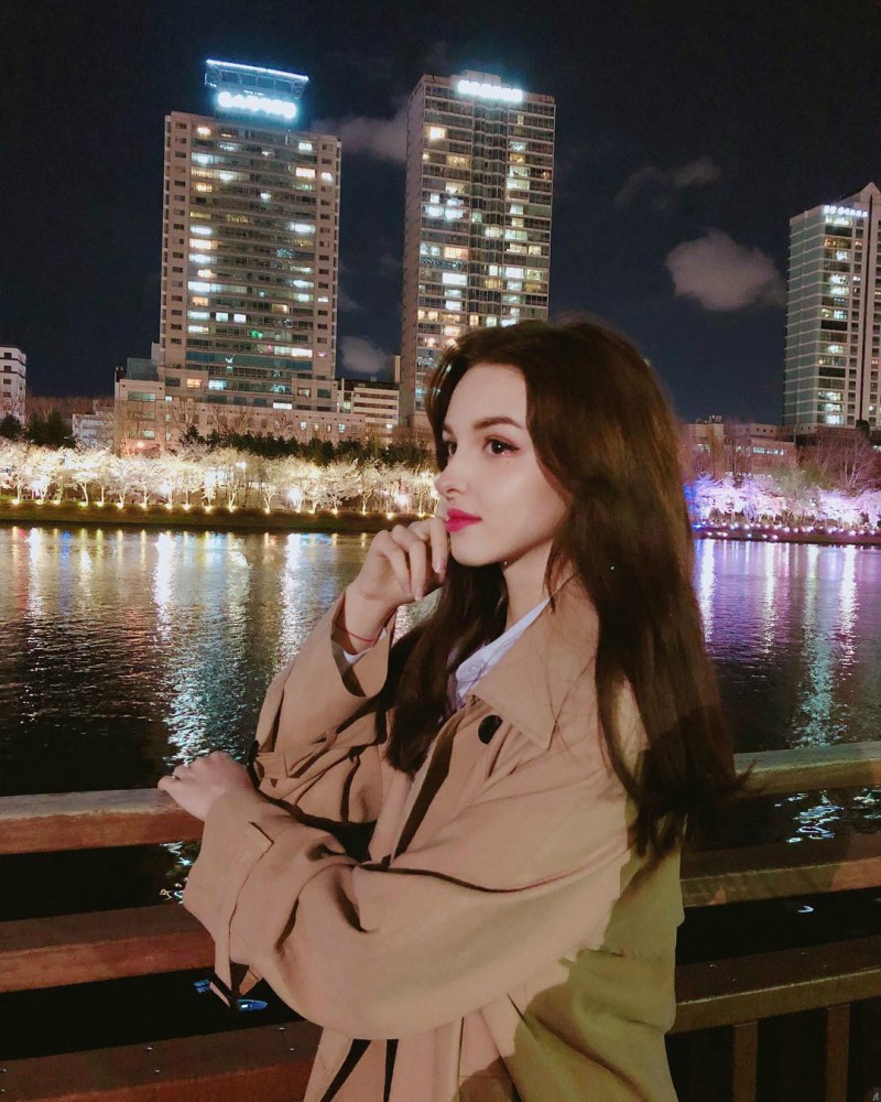 【捕鱼王】乌兹别克甜美正妹Karimova Elina 歌神翻唱流行歌曲吸粉数十万