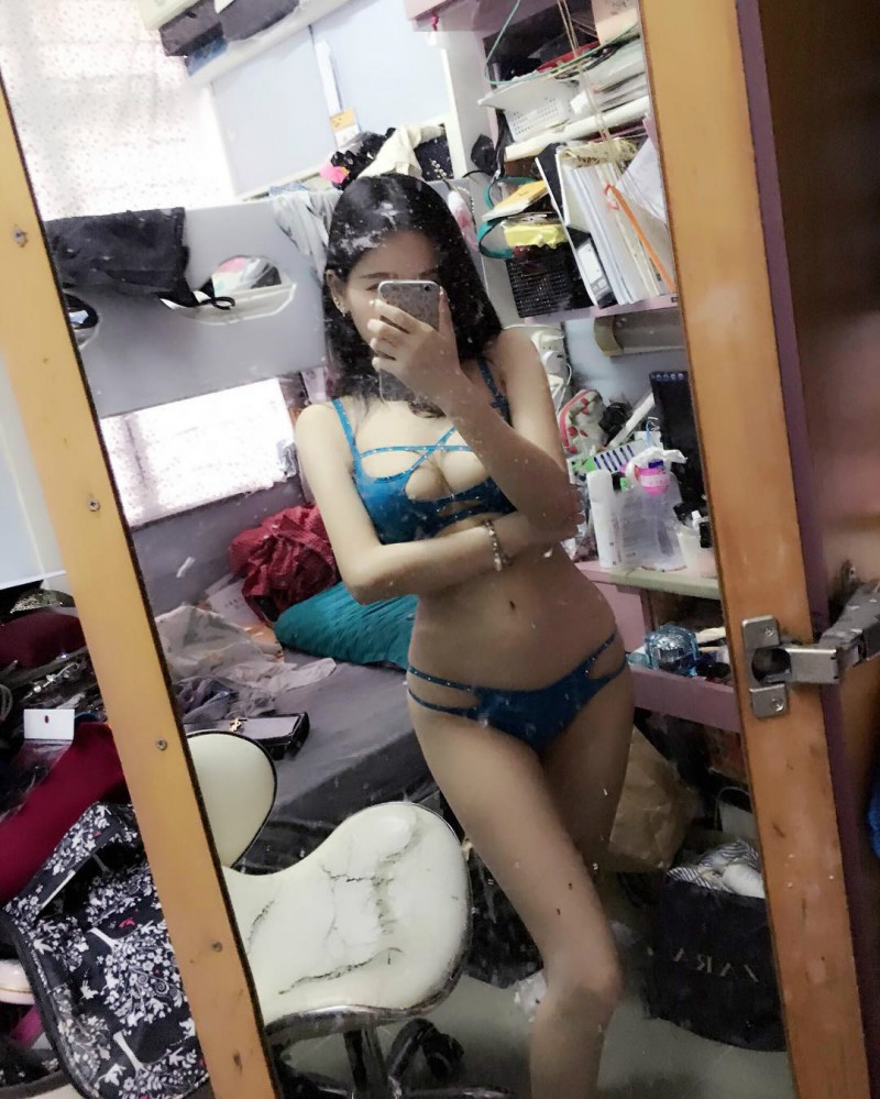 【捕鱼王】F奶正妹Chobits咕咕咕 侧乳霸气外洩震精网友