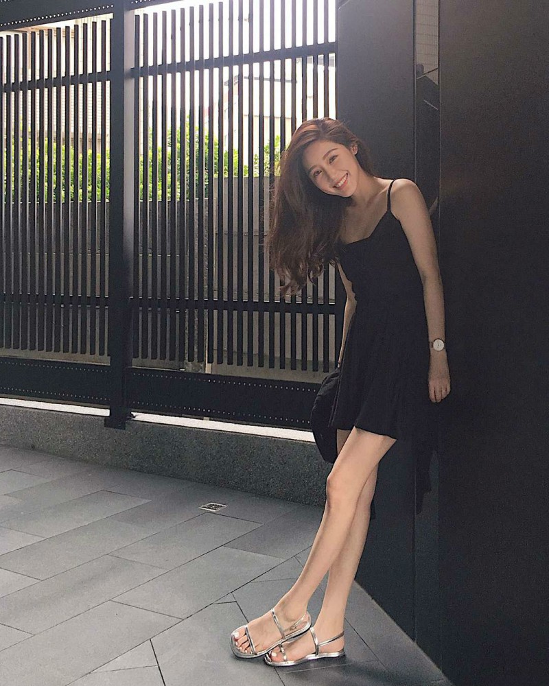 【捕鱼王】人气正妹小予 日本旅游晒比基尼秀水蛇腰