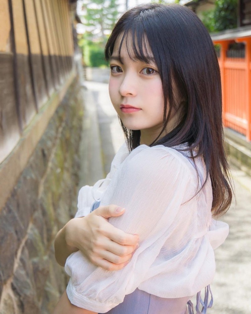 【捕鱼王】17岁仙女高中生「瀬戸りつ」绝美长相激似IU 全身散发「空灵气质」美到有点不真实