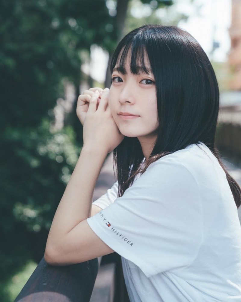 【捕鱼王】17岁仙女高中生「瀬戸りつ」绝美长相激似IU 全身散发「空灵气质」美到有点不真实