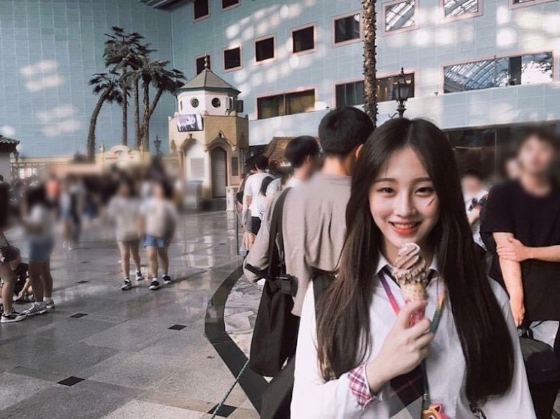 【捕鱼王】辣辣der!美正妹赏景「画面好低胸」,性感视角根本「海景第一排」!