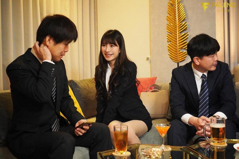 【捕鱼王】FLNS-415 :逆NTR!巨乳部下“小野夕子”色诱上司,主动吃下肉棒。