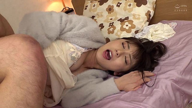 【捕鱼王】DOCP-148: 妖媚姐姐“七濑萌奈”偷偷摘下套套,让闷骚弟弟插入中出!