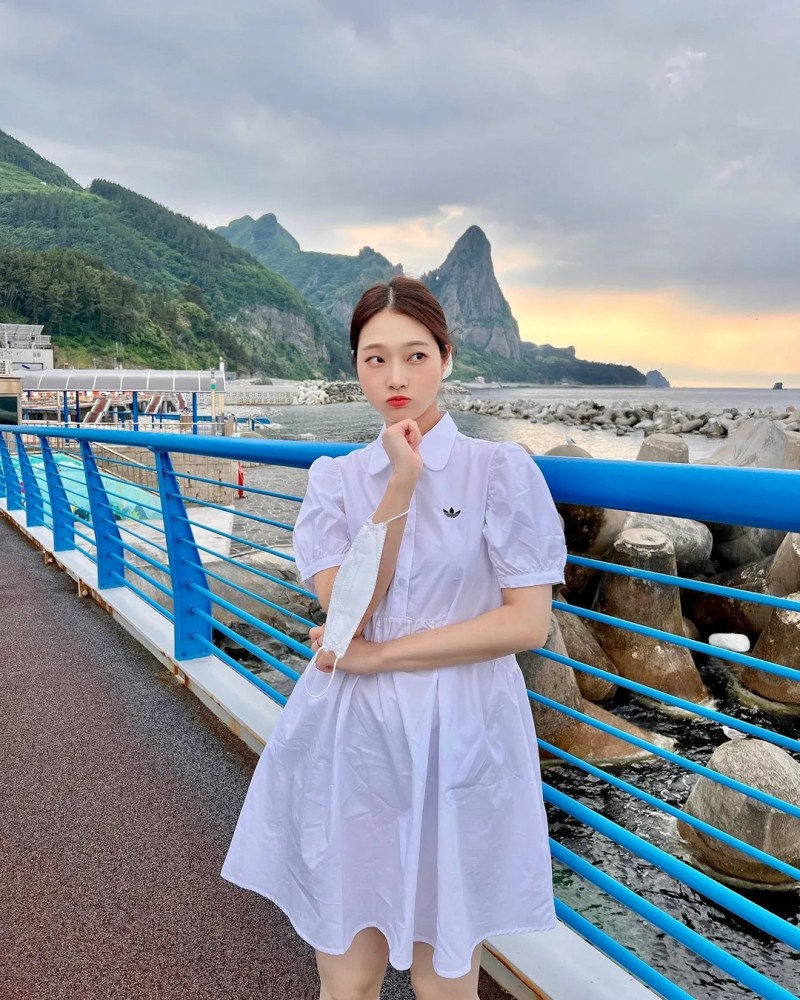 【捕鱼王】【深夜女孩】韩国气质小提琴手「Jinyoung」同时亦系内衣模特儿