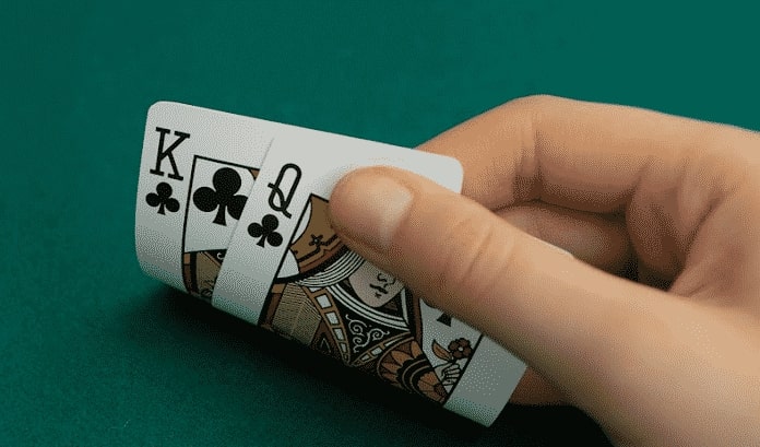【EV扑克】策略：教你用同花KQ赢更多的记分牌！