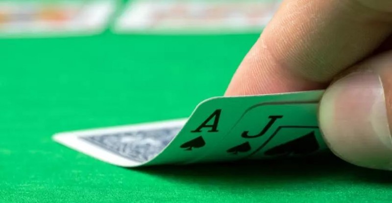 【EV扑克】出现这5种情况，说明你弃牌率过高了