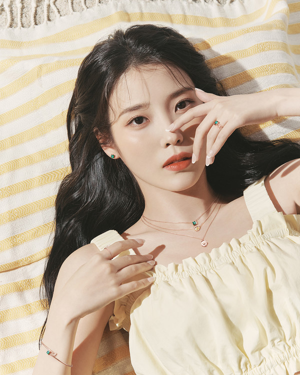 【捕鱼王】韩国女艺人IU代言珠宝品牌拍最新宣传照【EV扑克官网】