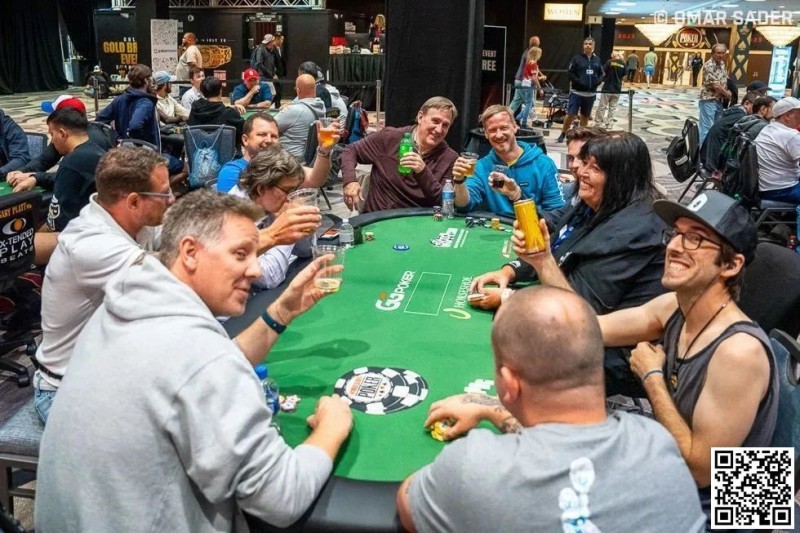【EV扑克】2023 WSOP主赛Day1b落幕,目前共有819名选手晋级!