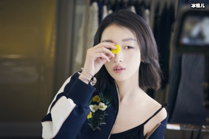 【捕鱼王】人称无冕影后,还是周冬雨的偶像
