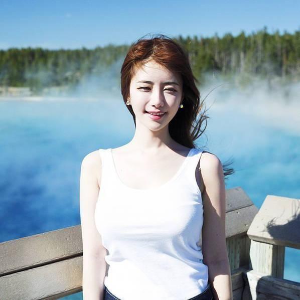 【捕鱼王】乳不巨何以聚人心？南韓J奶網路主播「大到不科學」　私下竟然是風騷人妻