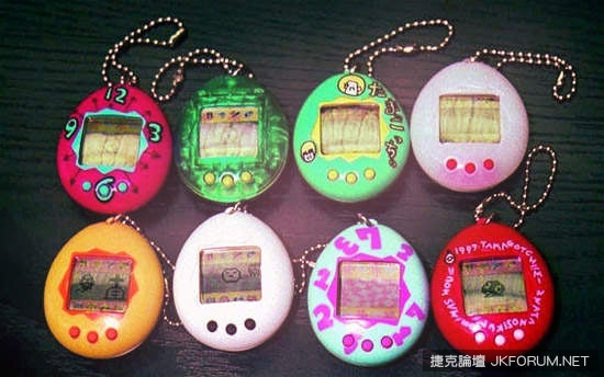 【捕鱼王】海外神秘時尚？奧蘭多布魯身上掛著電子雞裝飾！