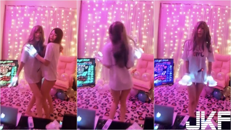 【捕鱼王】【女郎招待所】台灣第一狂人「羽沫」直接胸貼上陣直播！雪白大Ｅ奶鏡頭前晃好晃滿！ …