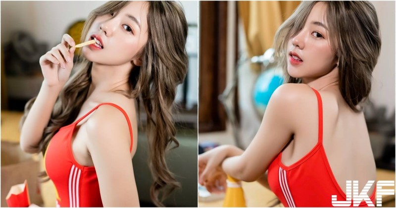 【捕鱼王】麥當勞新代言？「大奶裸背正妹」嘴含薯條好誘人，連手指也放進去啦！