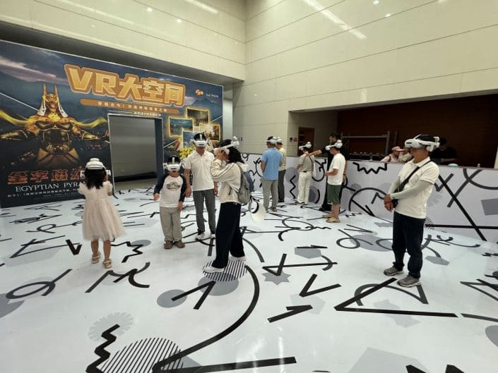 【捕鱼王】混合现实（MR）+全息投影：沉浸式百家乐将如何改变未来互动娱乐体验？【EV扑克下载】