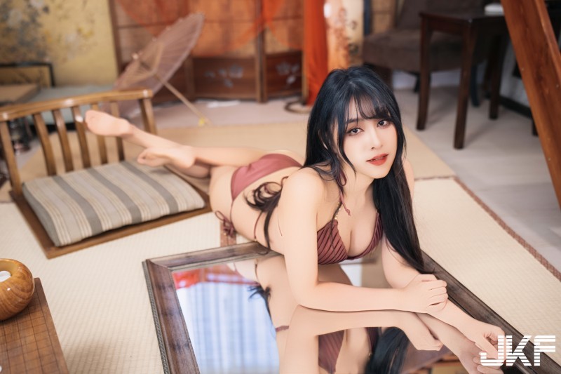 【捕鱼王】巨乳辣妹「波奇」爆乳內衣大秀南半球！高挑美腿「比例好吸睛」
